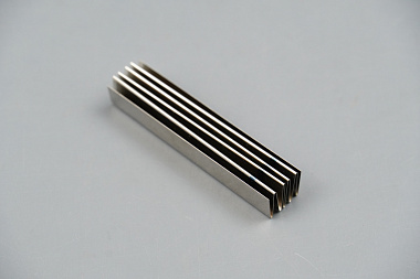 8P7858 пружина