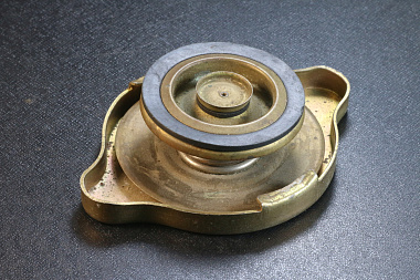 23S-03-11150 Крышка радиатора
