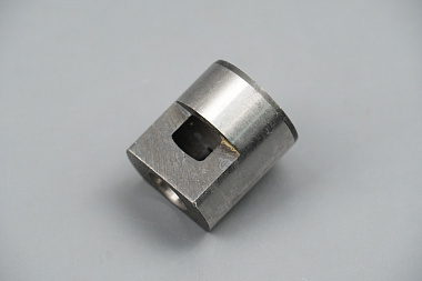 1J8569 сидение