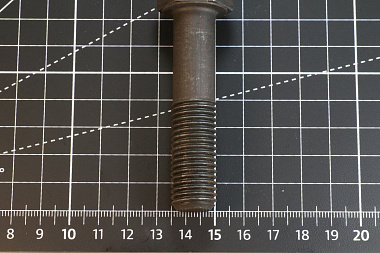 01010-61670 Болт