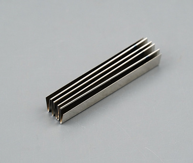 8P7858 пружина