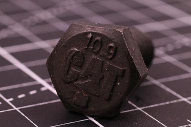 6V6317 Болт